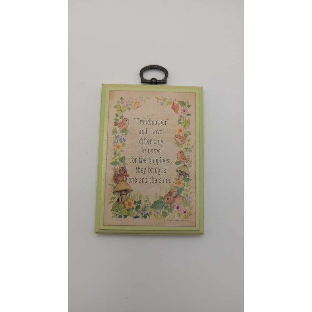 Vintage 1979 Hallmark Wood Plaque Grandmother Love‎ Forest Animals Made in USA
